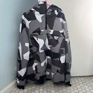 Montec ski jacket. Great condition.